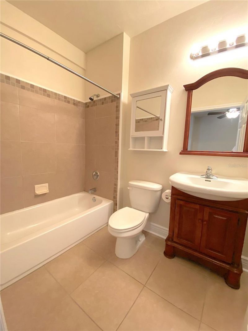 2060 NW 3rd Avenue , Gainesville, FL 32607 Photo