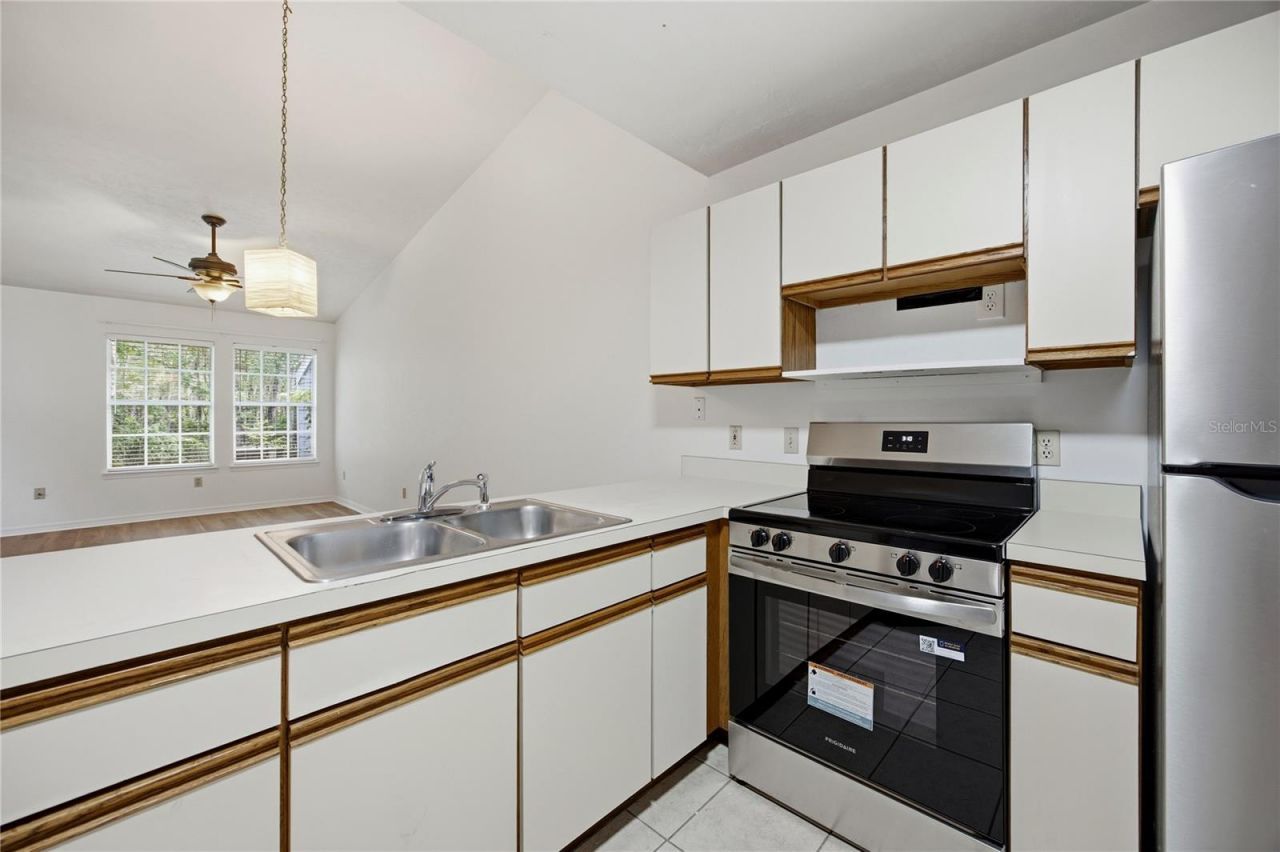 218 NW 50th Boulevard , Unit K, Gainesville, FL 32607 Photo