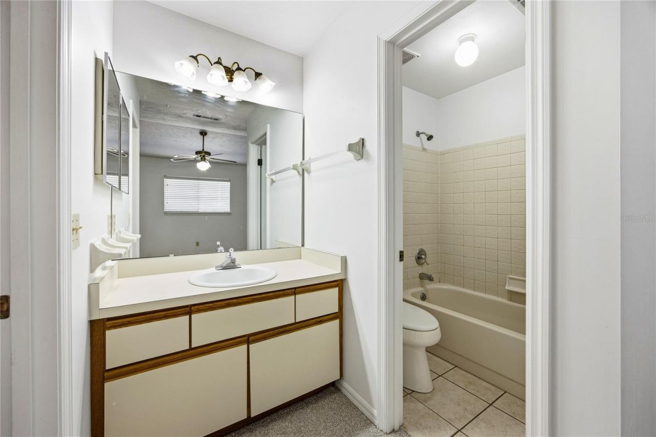 218 NW 50th Boulevard , Unit K, Gainesville, FL 32607 Photo