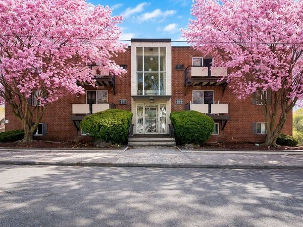 48 N Emerson St, Unit 1, Wakefield, MA 01880