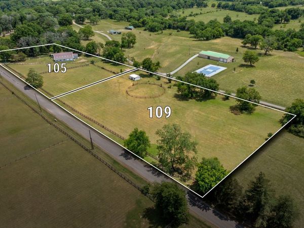105 Pineywood Acres Dr , Madison, TN 37115