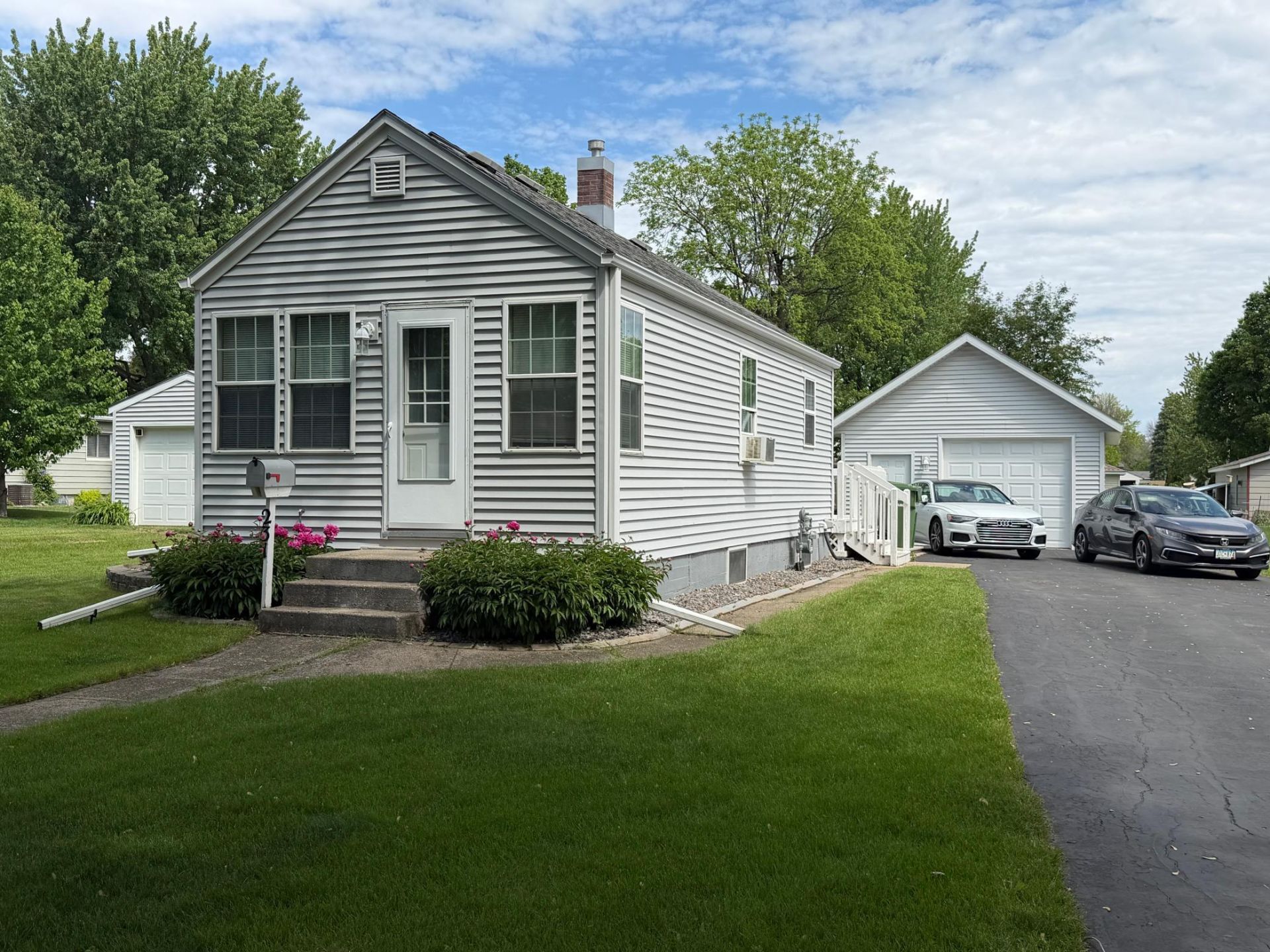 231 10th Avenue, Worthington, MN 56187