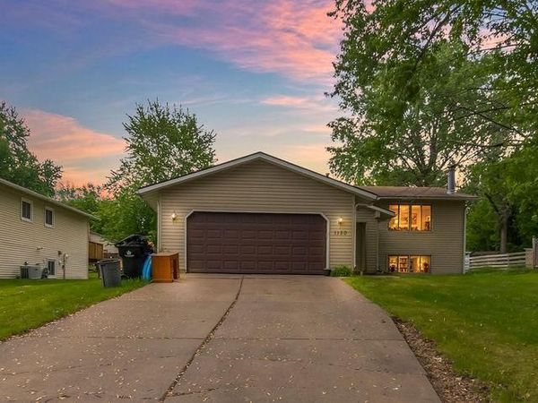 1150 Glendon Street N, Maplewood, MN 55119