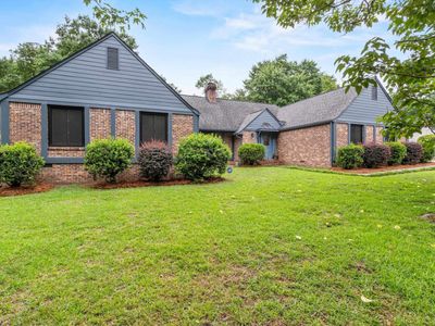 1811 Hobkirk Court , Camden, SC 29020