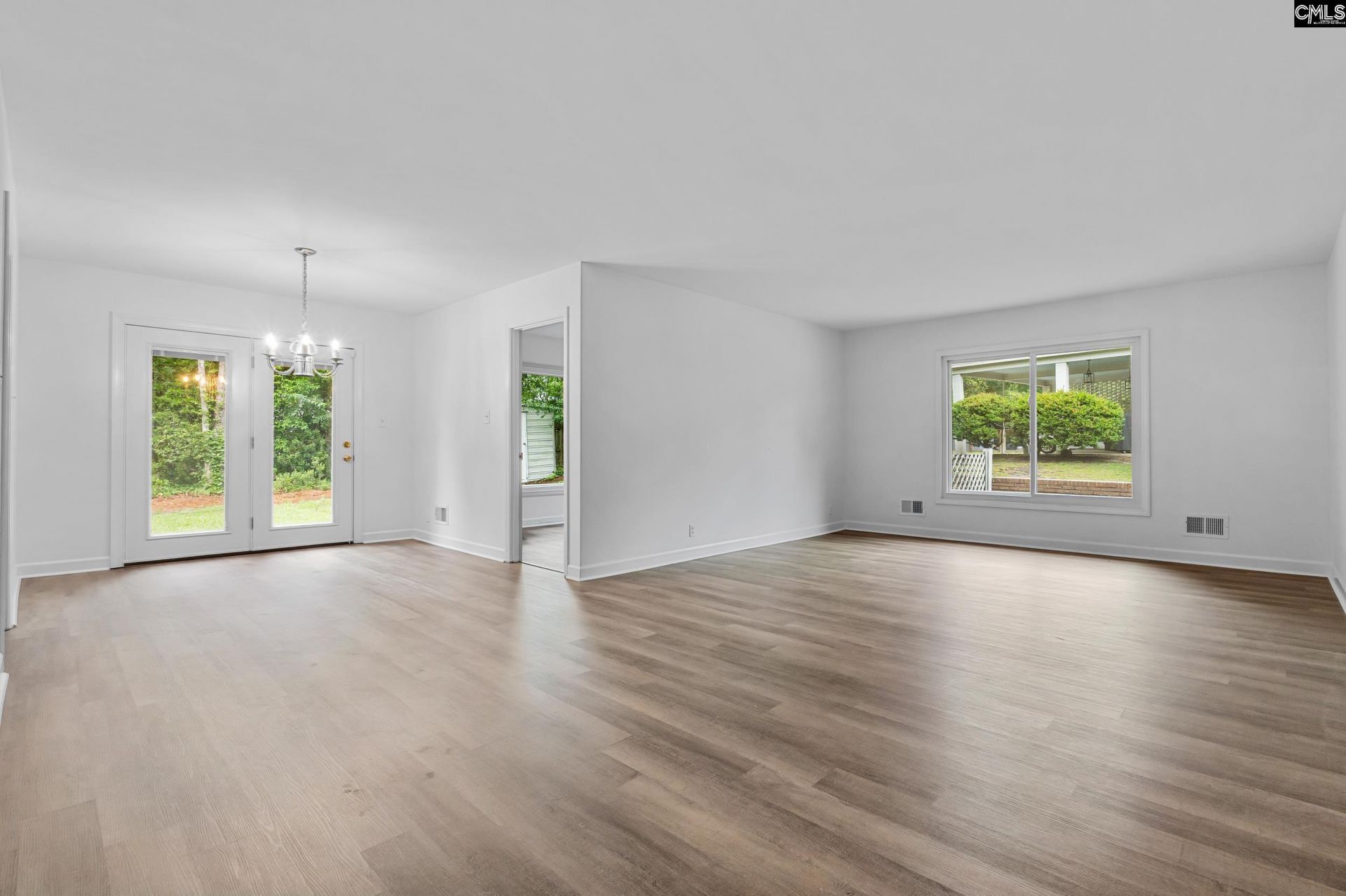 1811 Hobkirk Court  Photo 15