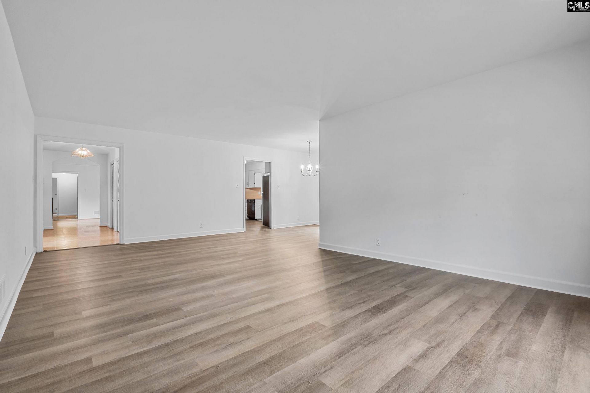 1811 Hobkirk Court  Photo 16