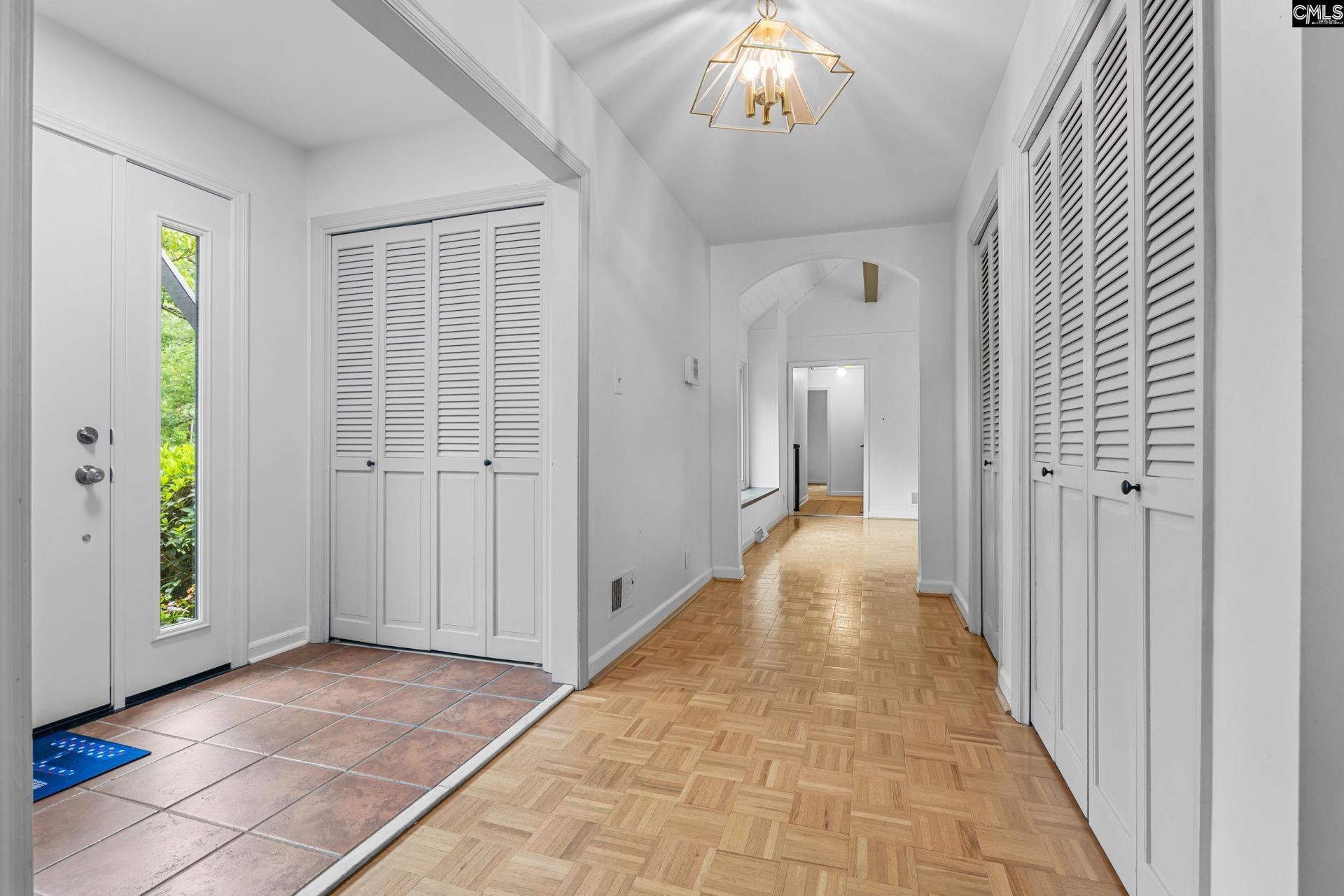 1811 Hobkirk Court  Photo 4