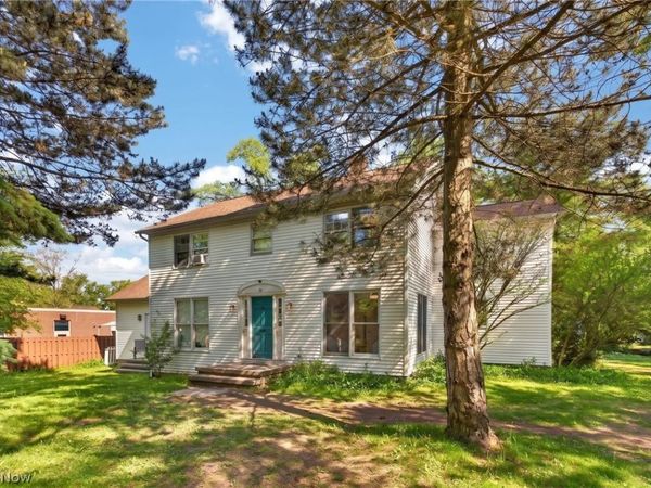 22325 Fairmount Boulevard , Shaker Heights, OH 44118