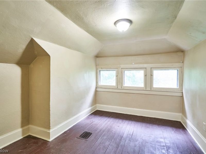 227 S Balch Street, Akron, OH 44302 Photo 24
