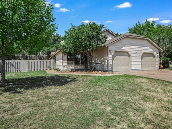 439 Sailmaster ST, Unit B, Lakeway, TX 78734
