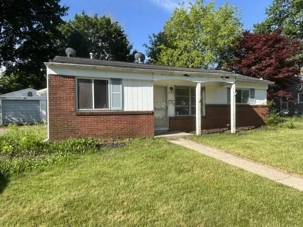 2722 Beacon Hill, Ann Arbor, MI 48104