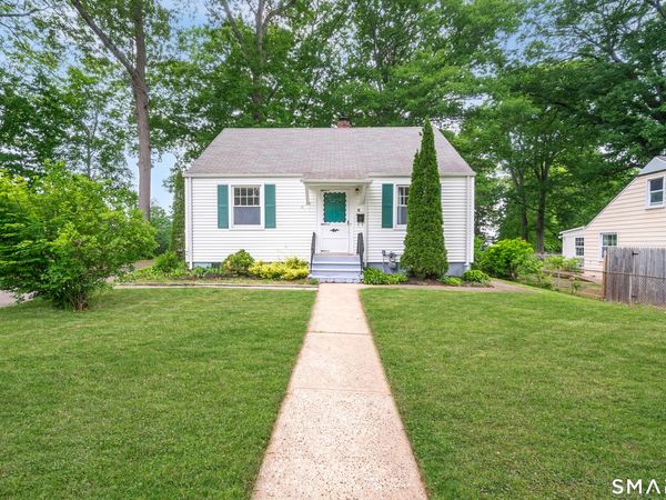 15 South, Meriden, CT 06450