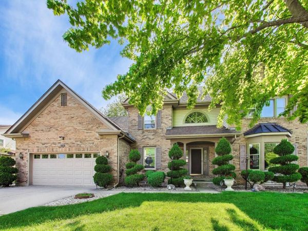 1120 Redwood Drive , Algonquin, IL 60102