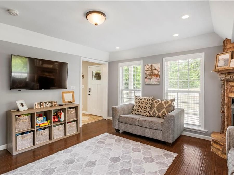 Property Image 6