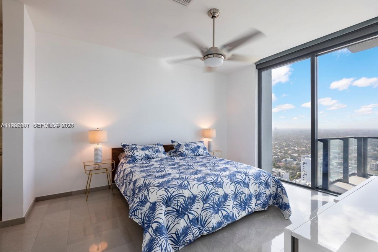 88 SW 7th St, Unit 4106, Miami, FL 33130 Photo