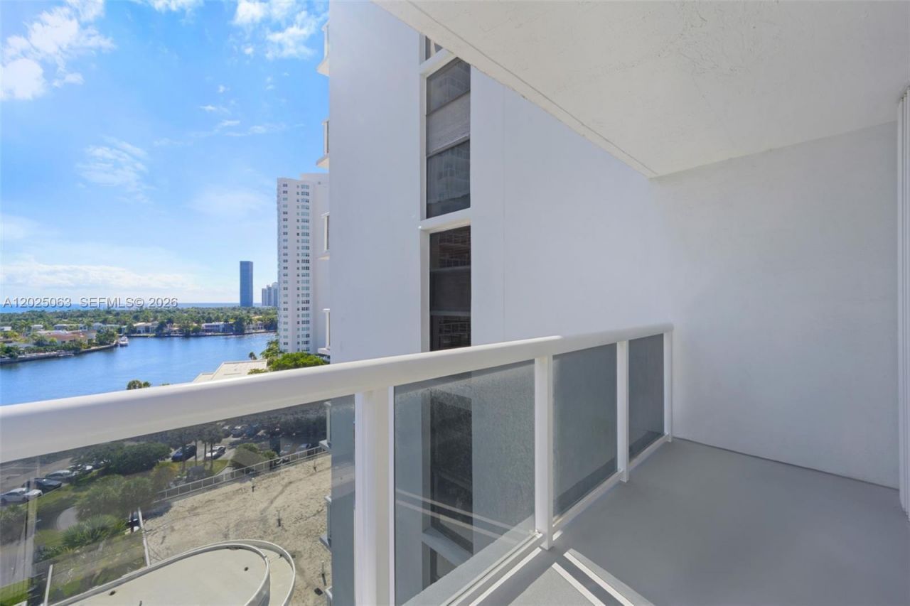 20505 E Country Club Dr , Unit 1133, Aventura, FL 33180 Photo