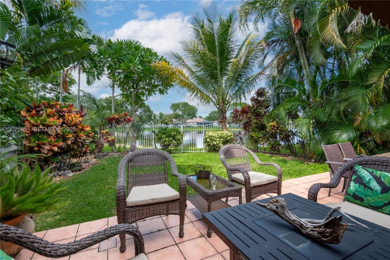 4123 Sapphire Bnd , Weston, FL 33331 Photo