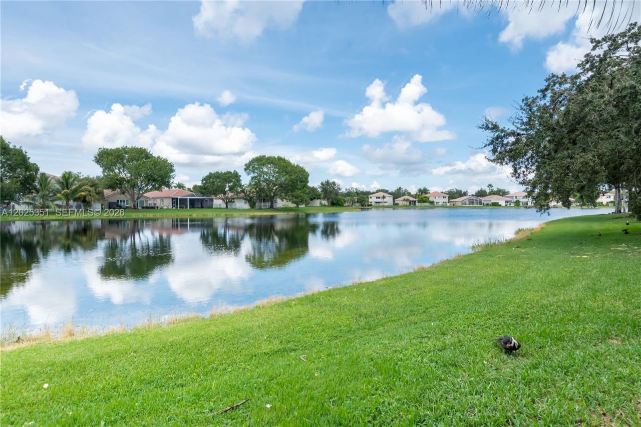 4123 Sapphire Bnd , Weston, FL 33331 Photo