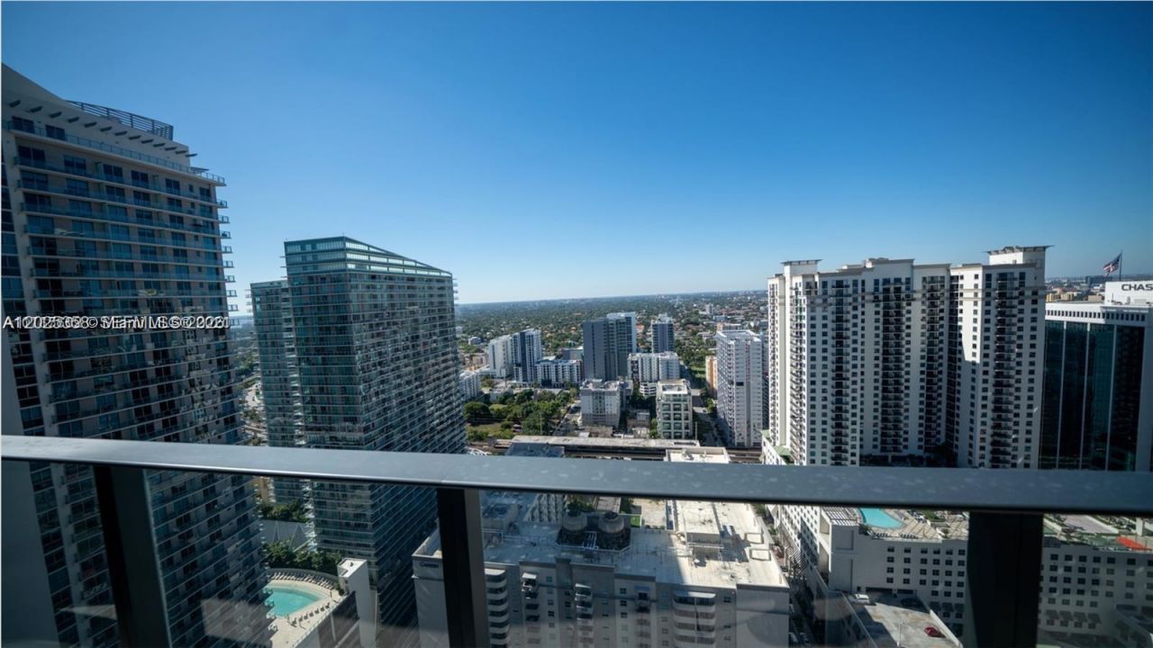 1000 Brickell Plz , Unit 3411, Miami, FL 33131 Photo