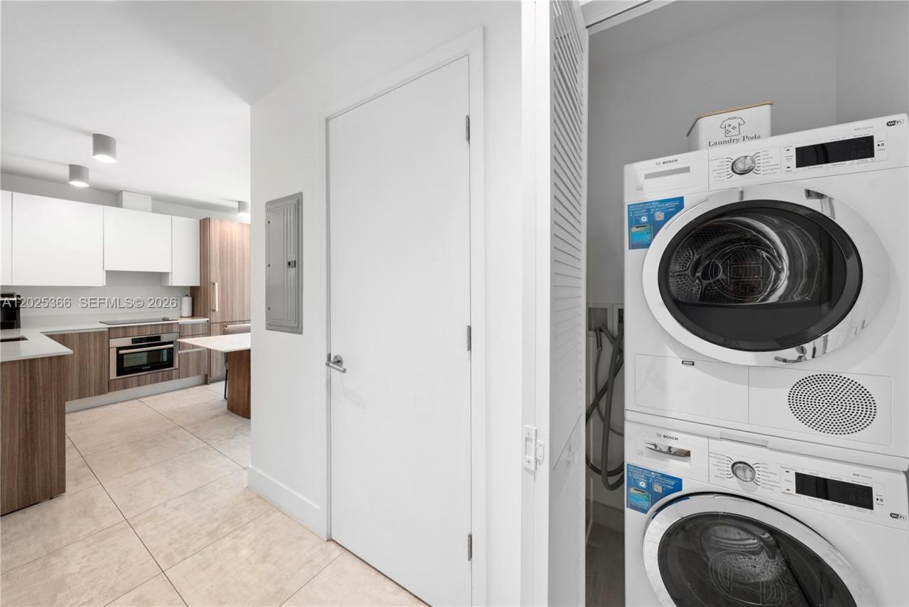 Please Call For Address, Unit 1701, Miami, FL 33130 Photo