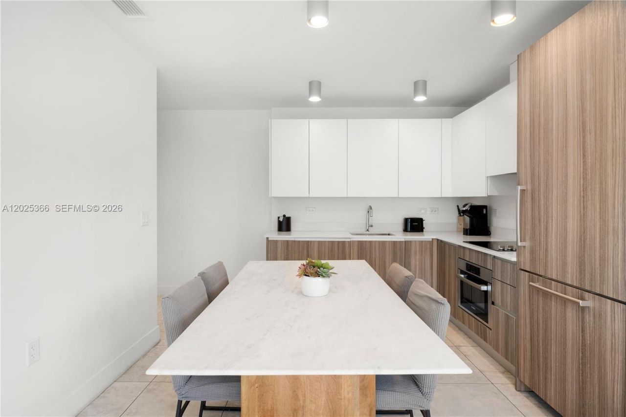 Please Call For Address, Unit 1701, Miami, FL 33130 Photo