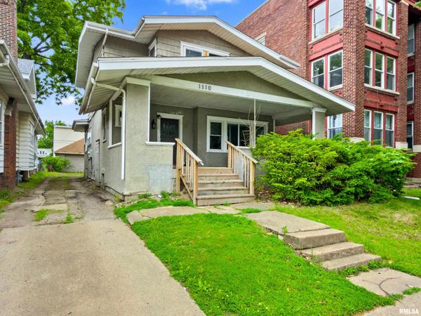 1110 N UNIVERSITY Street, Peoria, IL 61606