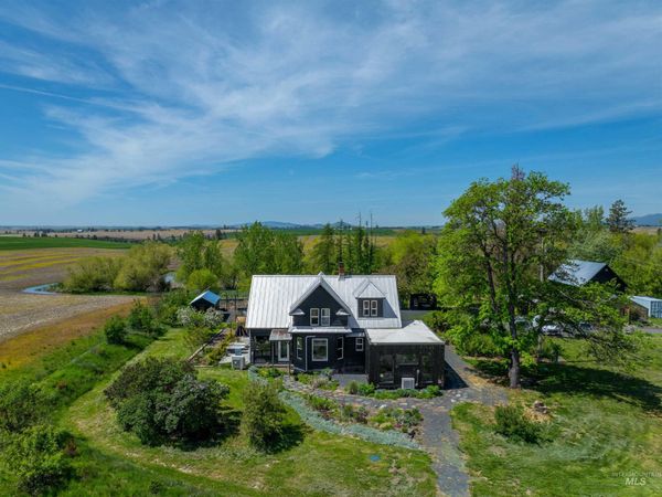 1611 Little Bear Ridge Rd., Troy, ID 83871