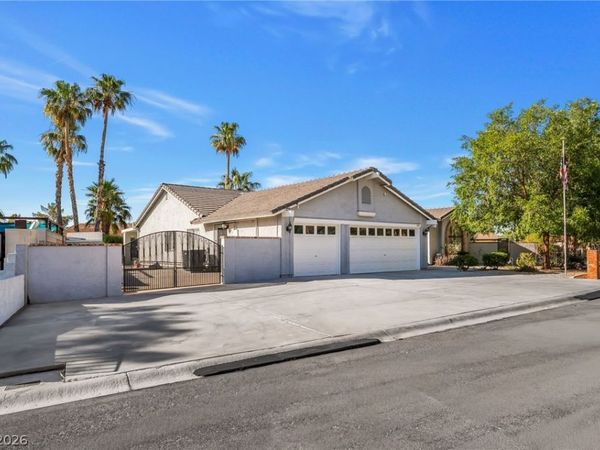 3181 Shadow Bluff Avenue , Las Vegas, NV 89120