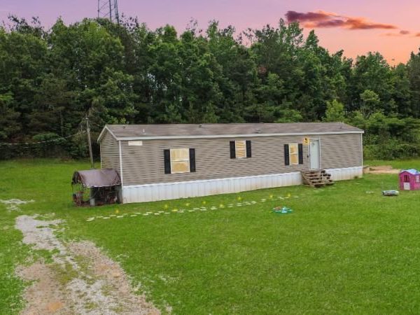 762A Mississippi 4, Booneville, MS 38829