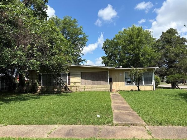 1291 Mark Avenue , Bossier City, LA 71112