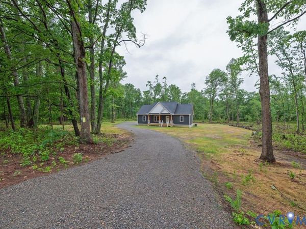 1220 Jefferson Highway , Louisa, VA 23093