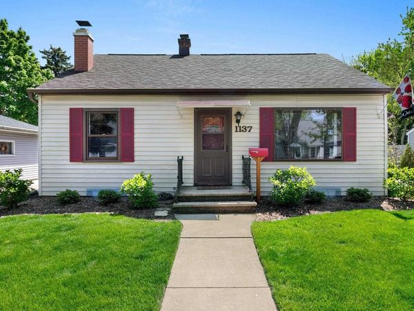 1137 E JARDIN STREET, Appleton, WI 54911