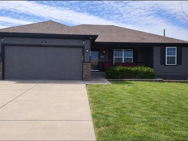 530 S Maple Street, Gardner, KS 66030