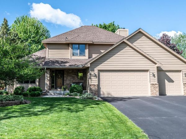 868 Basswood Lane, Eagan, MN 55123