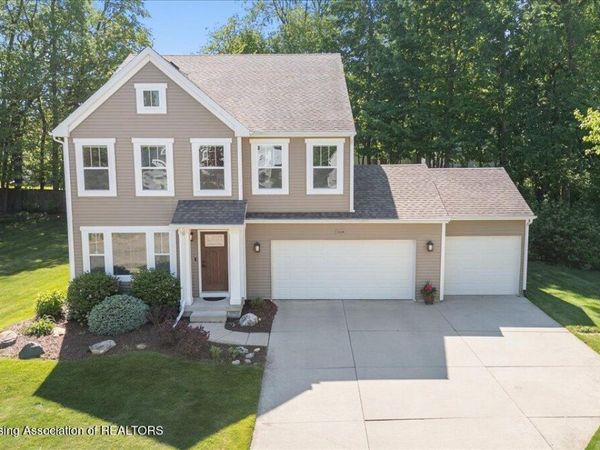 2228 Beechnut Trail, Holt, MI 48842