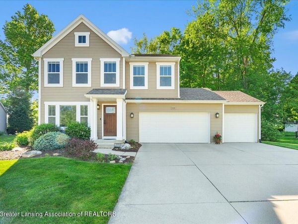 2228 Beechnut Trail, Holt, MI 48842