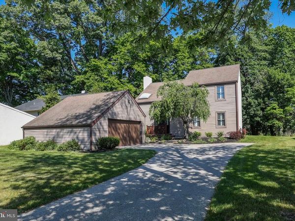 206 DRAKES DRUM DRIVE, BRYN MAWR, PA 19010