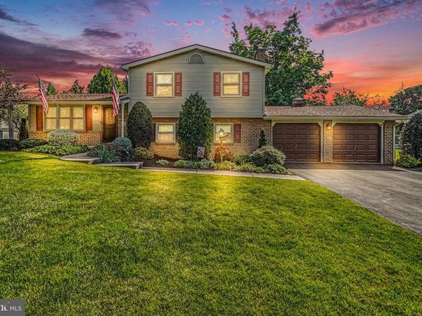 17 CARDINAL DR, CARLISLE, PA 17015