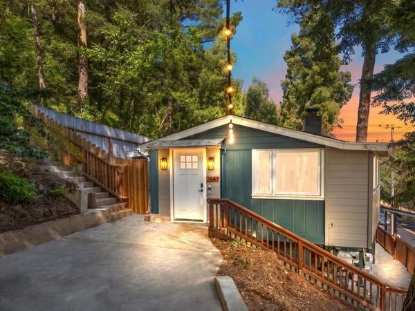 2647 Monterey Blvd, Oakland, CA 94602