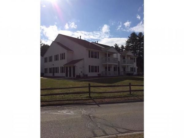 10 Barrington Avenue, Unit 204, Nashua, NH 03062