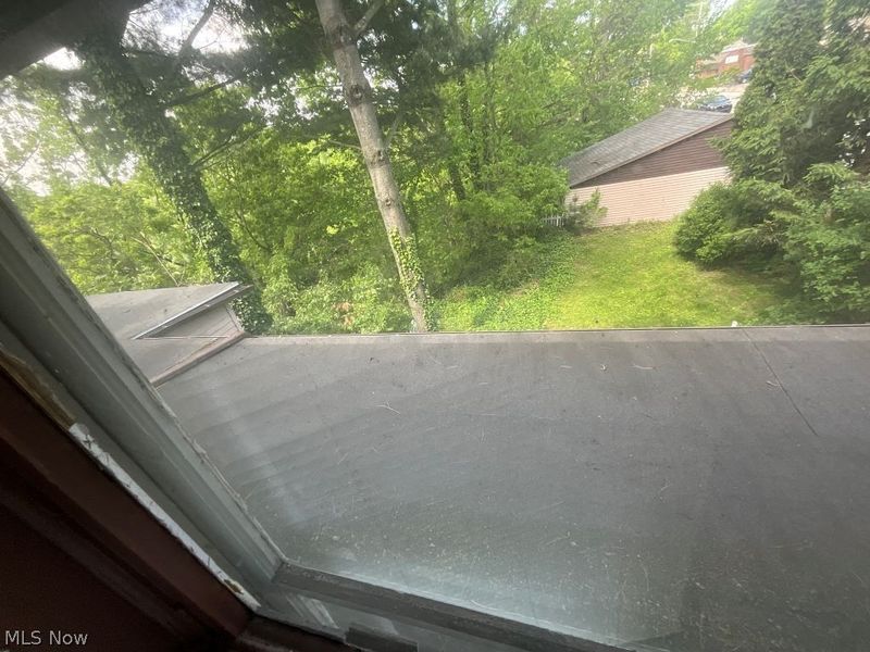18971 Lorain Road, Fairview Park, OH 44126 Photo 9
