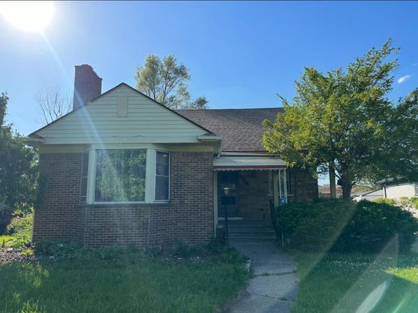 20001 Whitcomb, Detroit, MI 48235