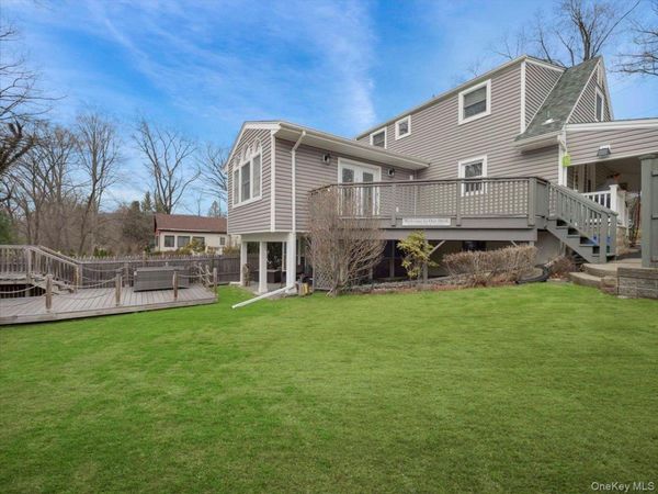 35 Hillside Avenue , Suffern, NY 10901
