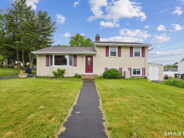 8 Norwell, West Haven, CT 06516