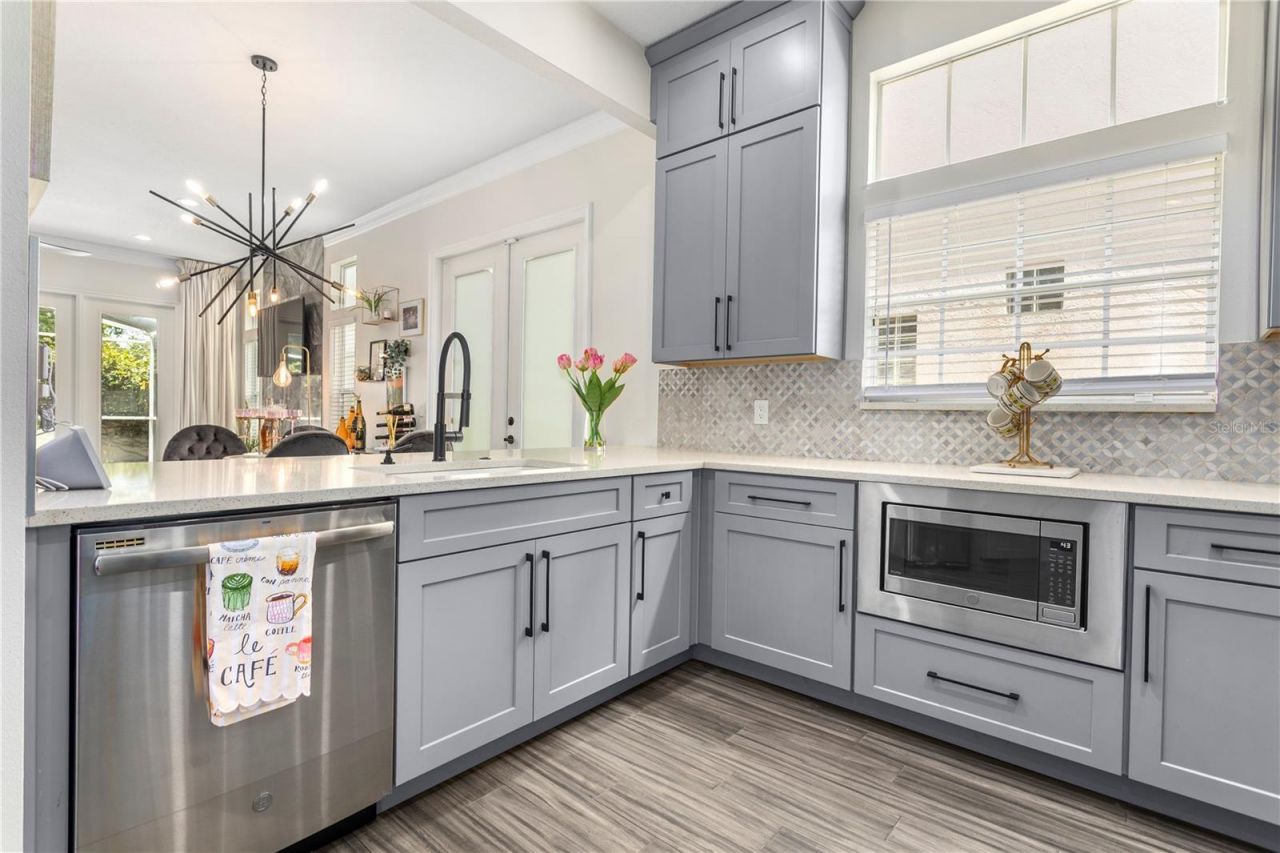 8455 Foxworth Circle, Unit 3, Orlando, FL 32819 Photo