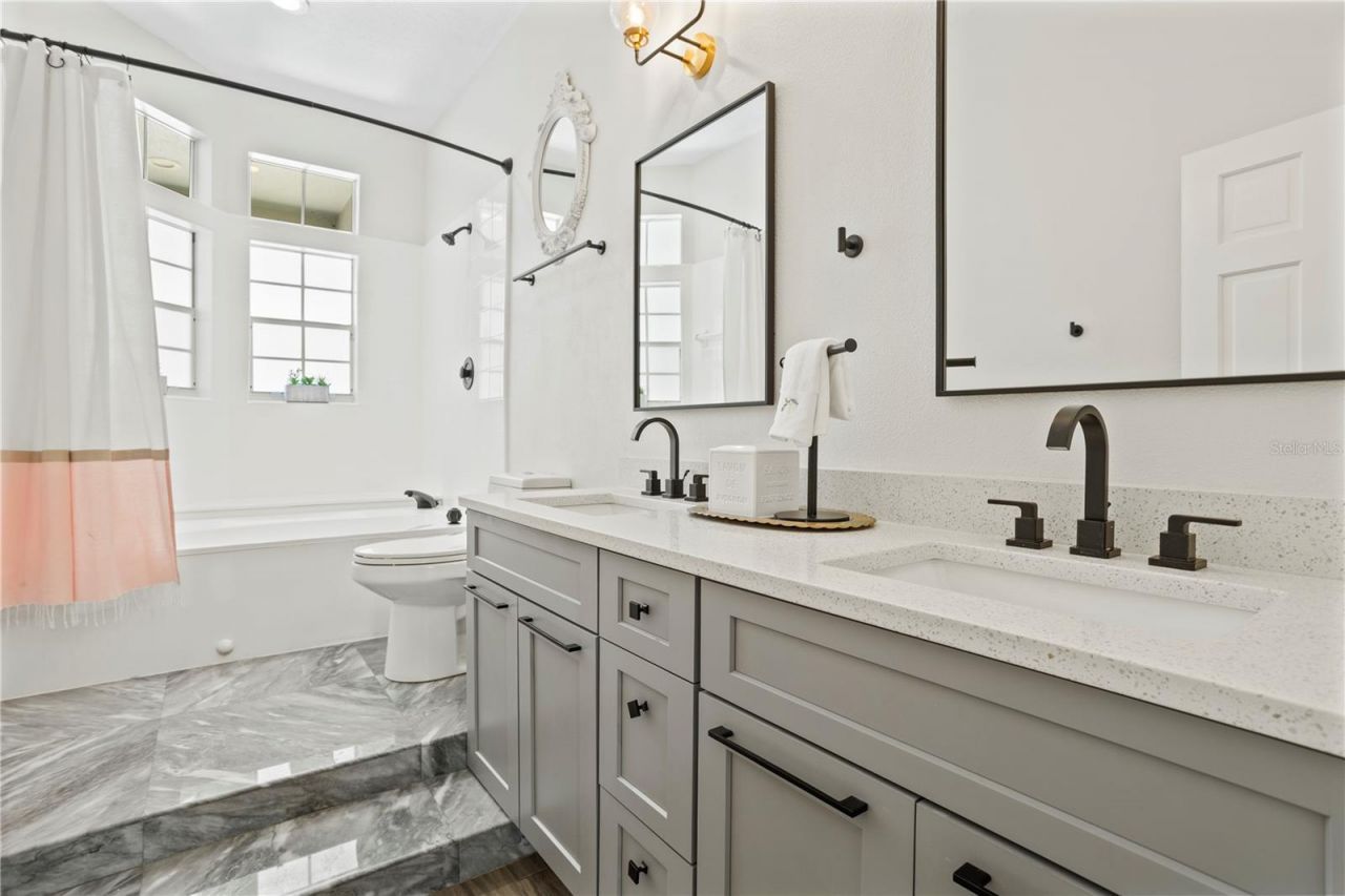 8455 Foxworth Circle, Unit 3, Orlando, FL 32819 Photo