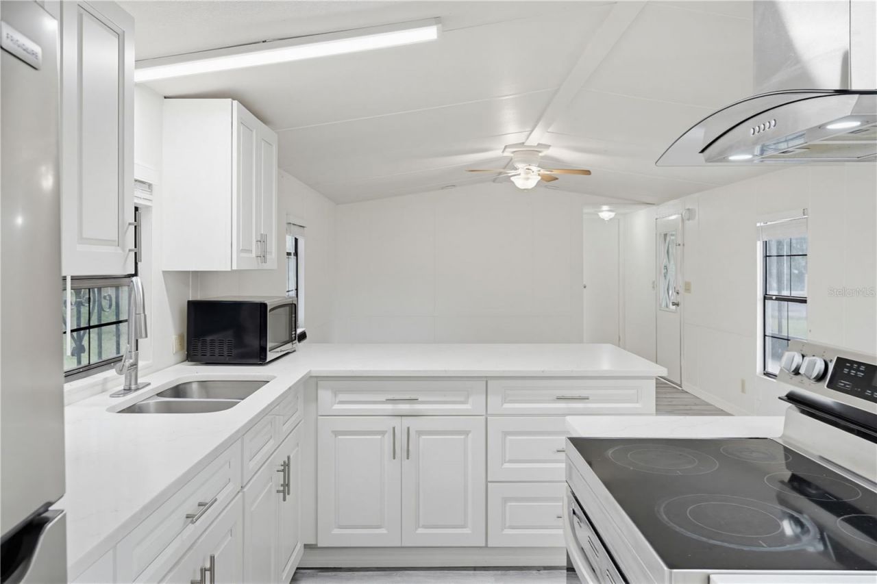 4786 SW 122nd Lane, Webster, FL 33597 Photo
