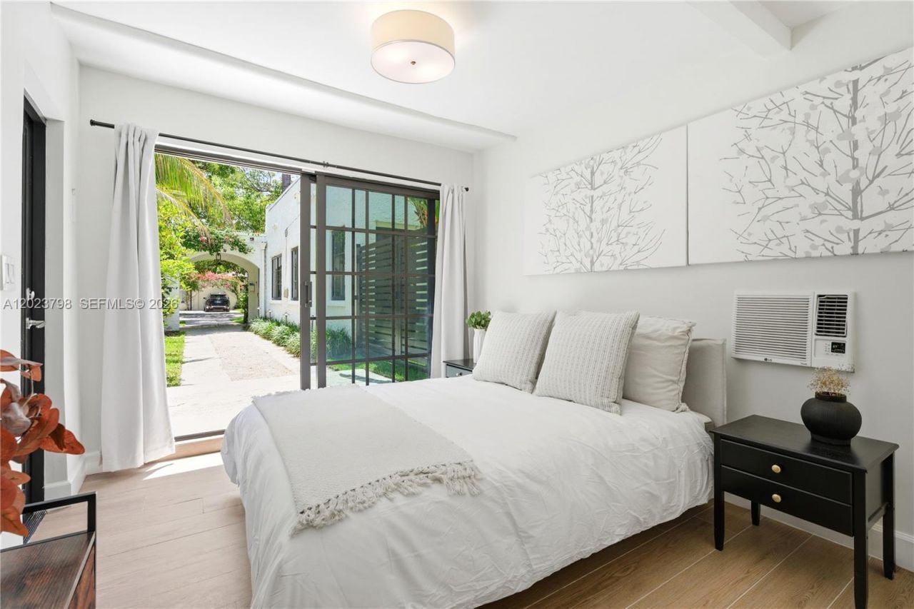 1220 Cordova St , Coral Gables, FL 33134 Photo
