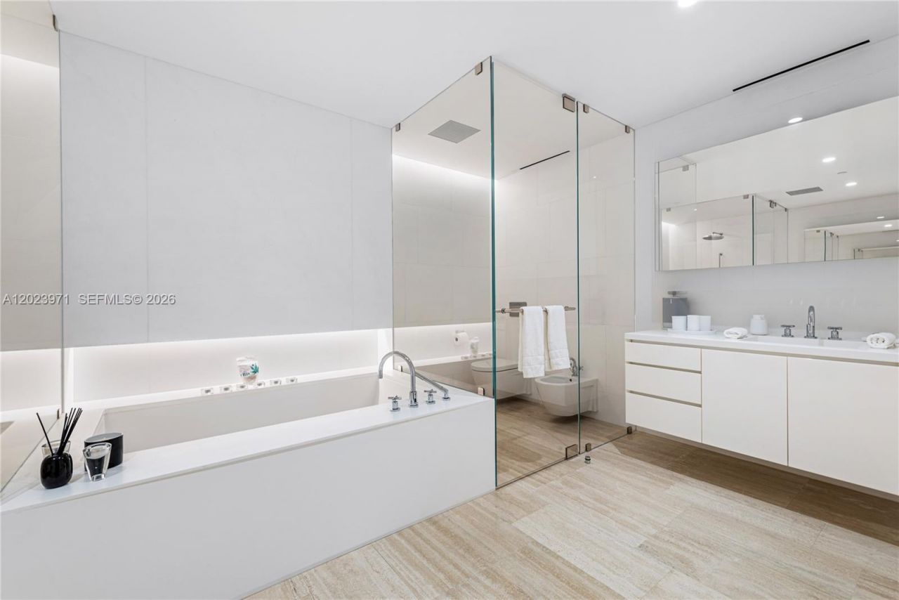 9001 Collins Ave , Unit S-509, Surfside, FL 33154 Photo