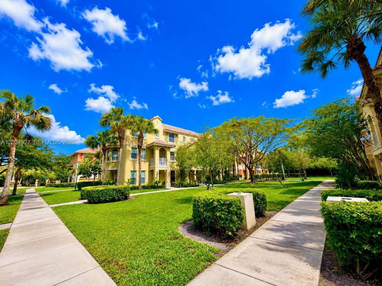 3909 White Peacock Ln, Coconut Creek, FL 33073 Photo
